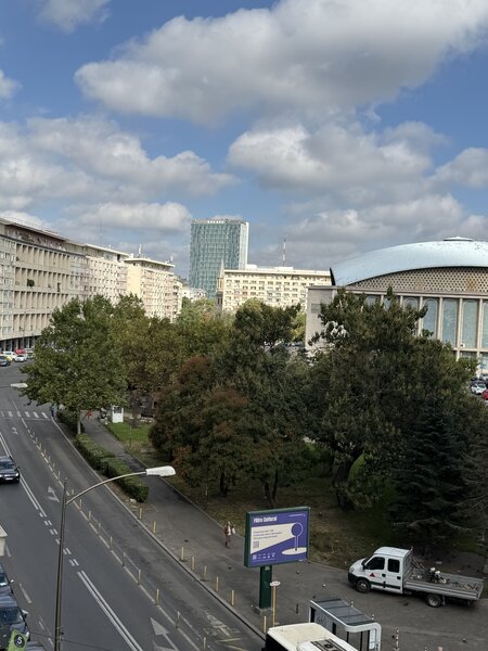 Sala Palatului (filatelie).