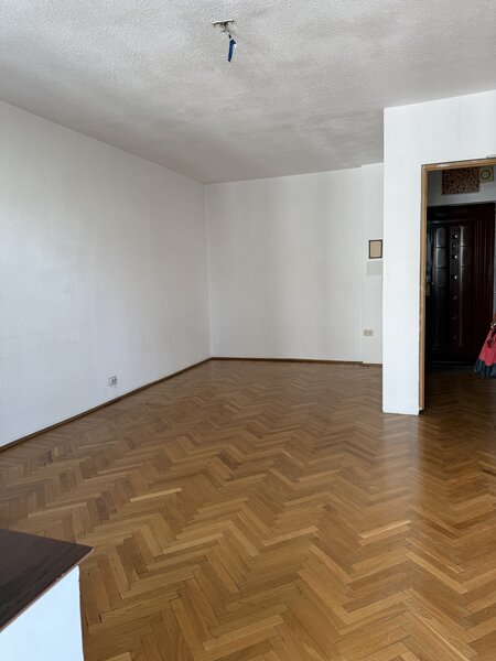 Sala Palatului (filatelie).