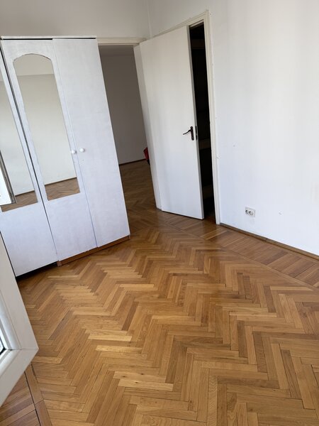 Sala Palatului (filatelie).